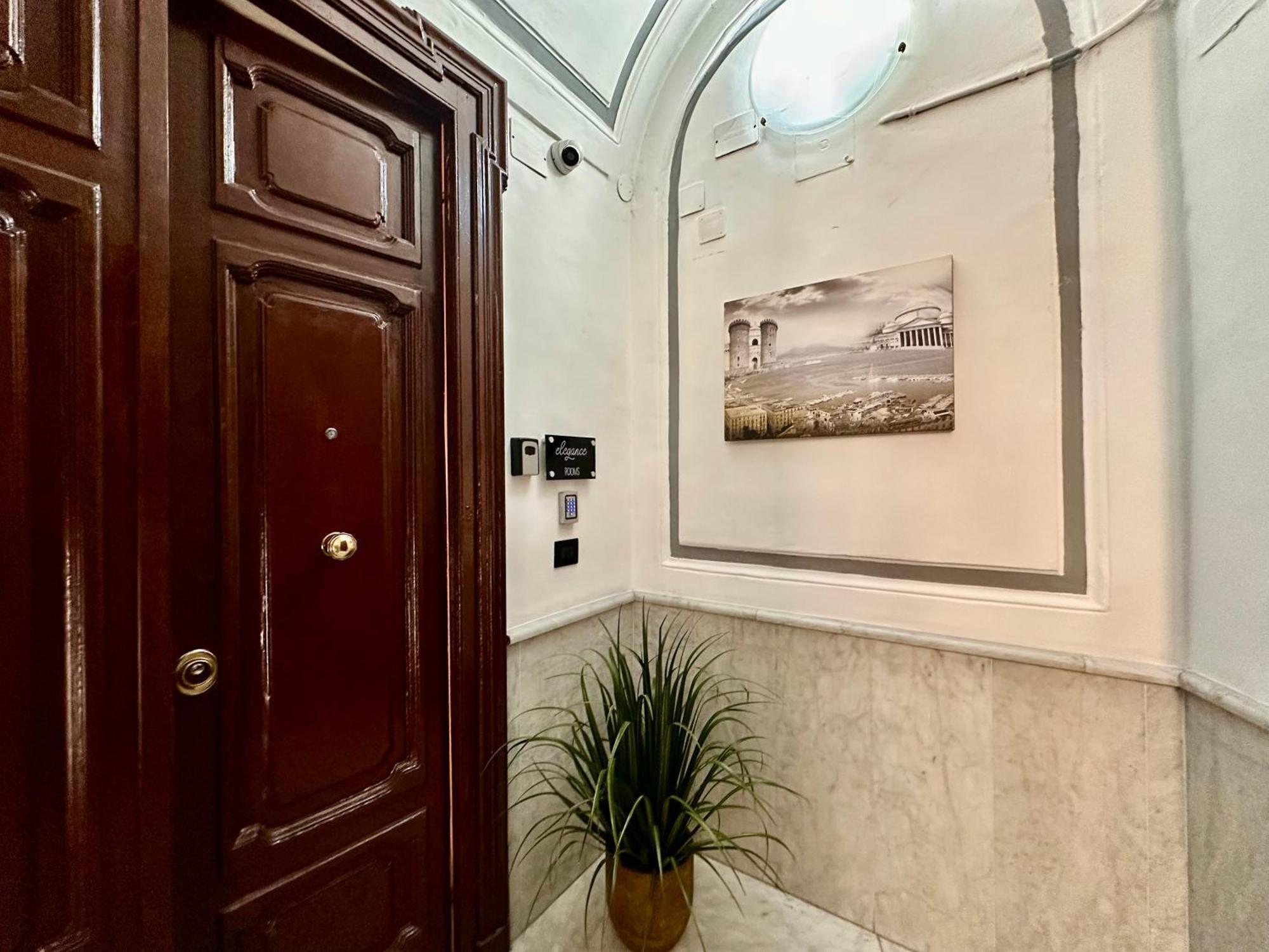 Elegance Rooms Spaccanapoli Экстерьер фото